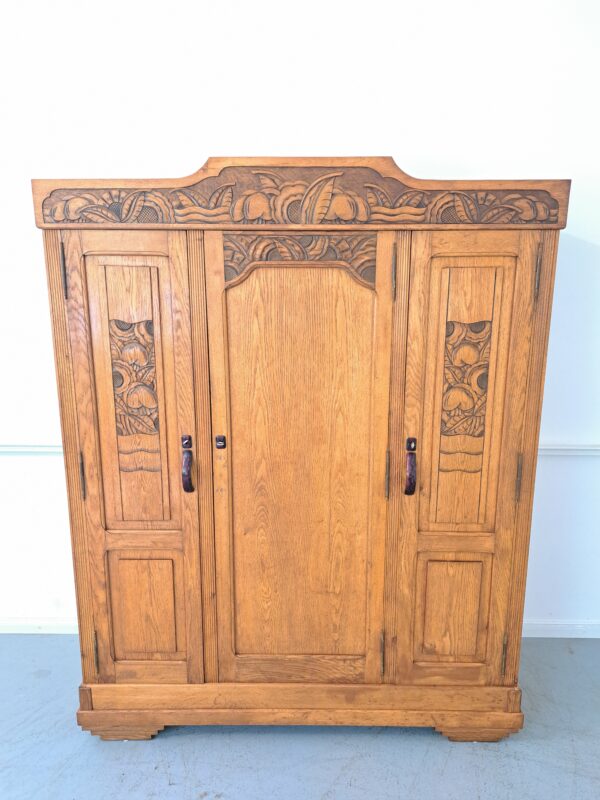 Kleiderschrank, Antik, Eiche Massivholz, Art Deco, dreitürig, Dielenschrank, Garderobe, kunstfertige Schnitzereien, um 1920. Sch-002KH – Bild 12