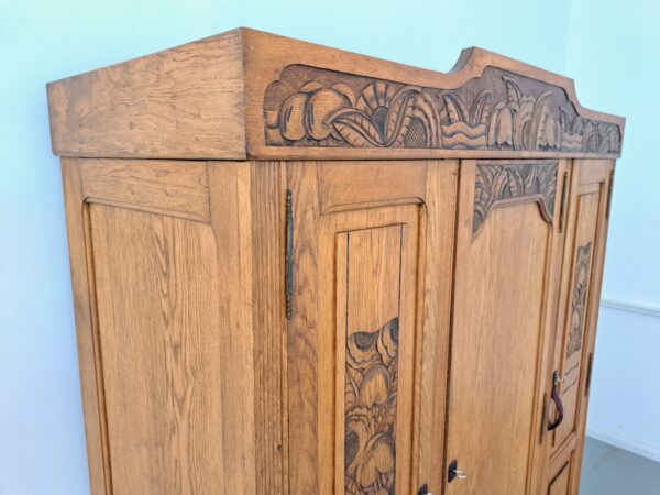 Kleiderschrank, Antik, Eiche Massivholz, Art Deco, dreitürig, Dielenschrank, Garderobe, kunstfertige Schnitzereien, um 1920. Sch-002KH – Bild 7